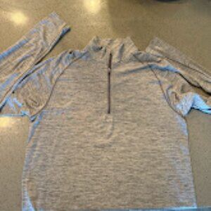 Lululemon Men's Metal Vent Tech Half Zip Pullover - LARGE